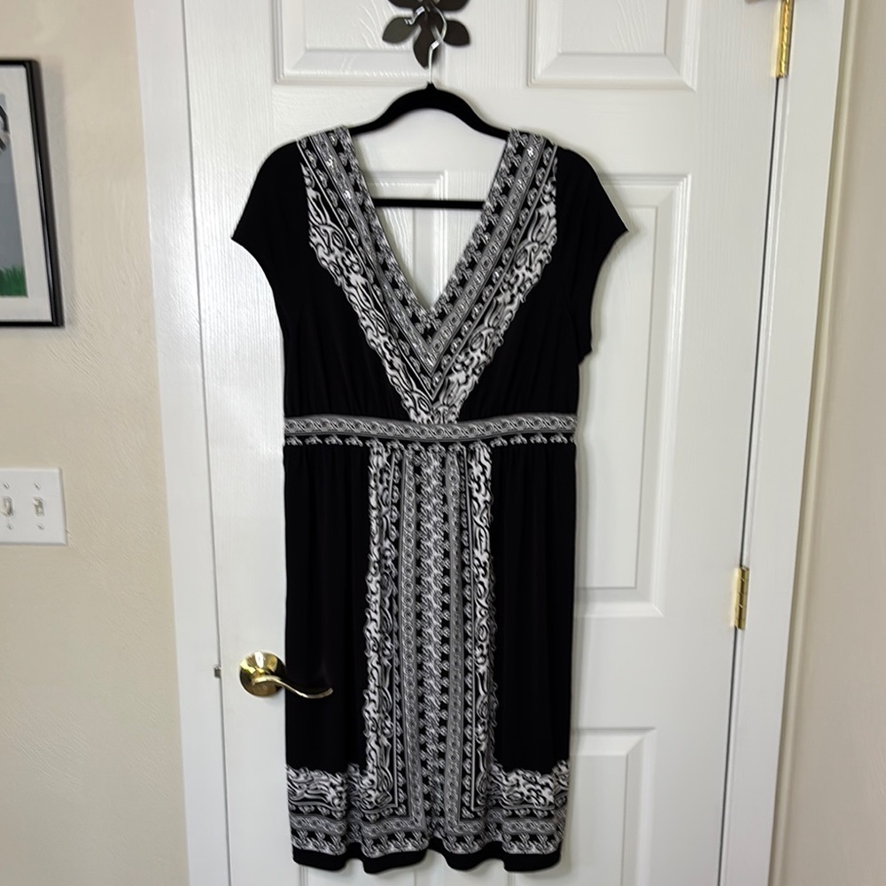 Madison Deep V Front and Back Black and White Beaded Comfortable Dress Size XL